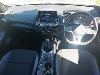 Used Nissan Juke N-Connecta 114 HP (83 kW) 2023 Silver SUV