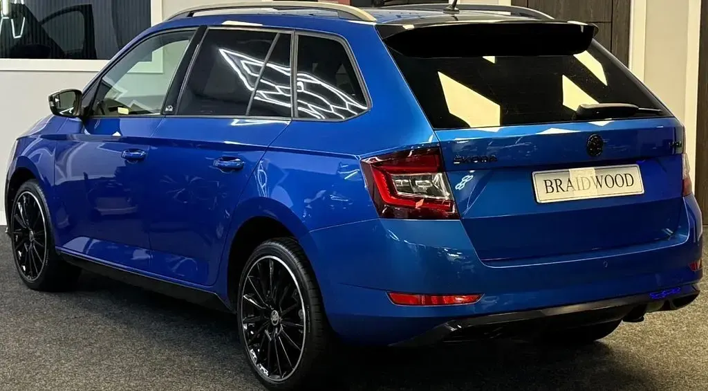 Used Skoda 110 R Monte Carlo 2019 Blue Estate