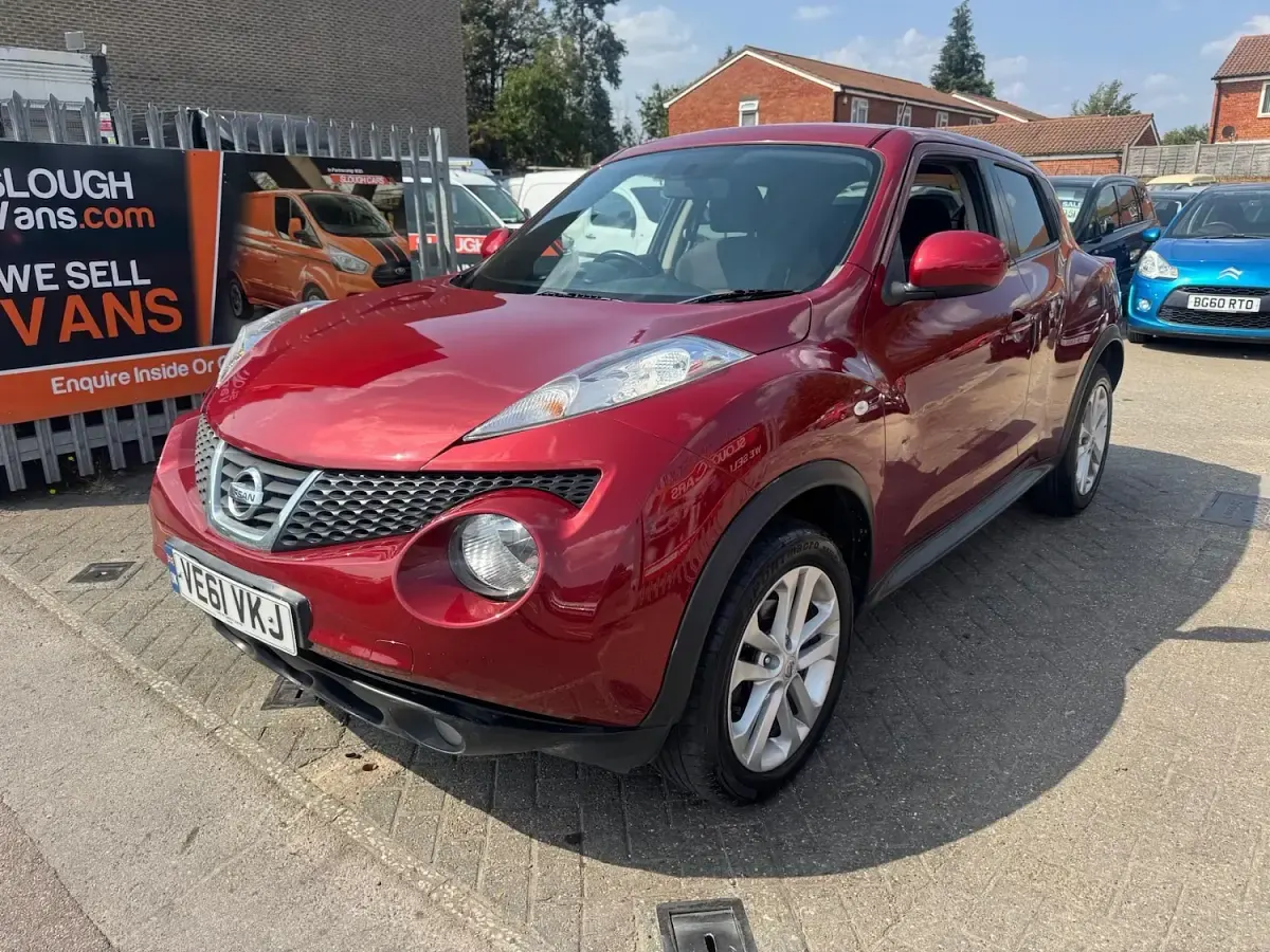 Used Nissan Juke Acenta 110 HP (80 kW) 2012 Red SUV