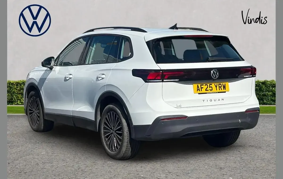Gebraucht VW Tiguan Life 150 PS (110 kW) 2025 Weiß SUV