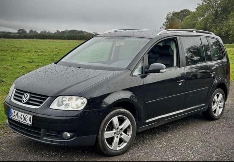 Black Used 2006 VW Touran MPV | £2,995 - Image 1/3