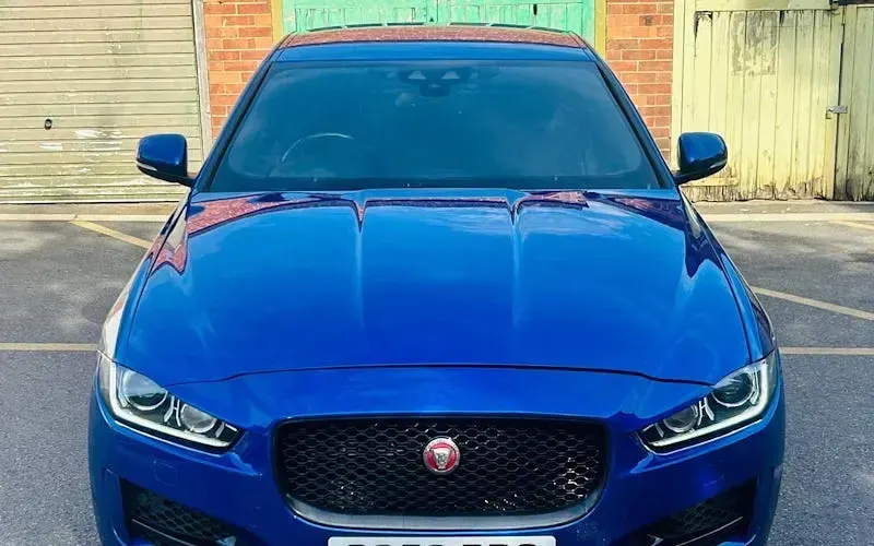 Used Jaguar XE R-Sport 179 HP (131 kW) 2019 Sedan