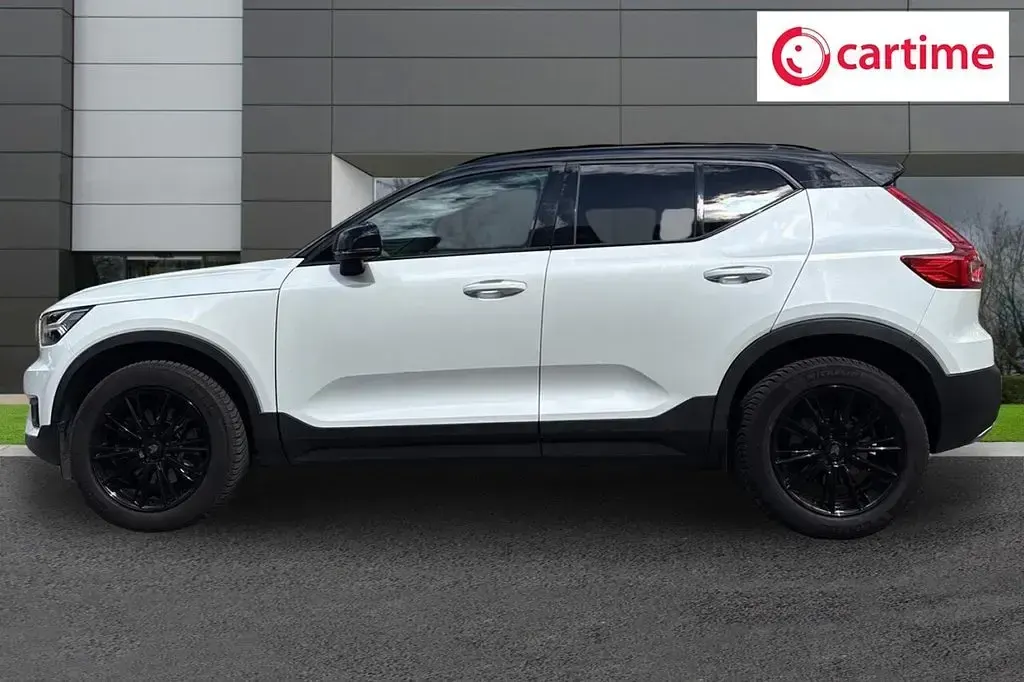 Used Volvo XC40 R-Design 150 HP (110 kW) 2019 White SUV