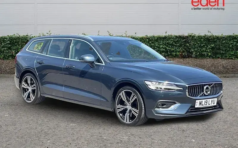 Used Volvo V60 Inscription 250 HP (183 kW) 2019 Estate
