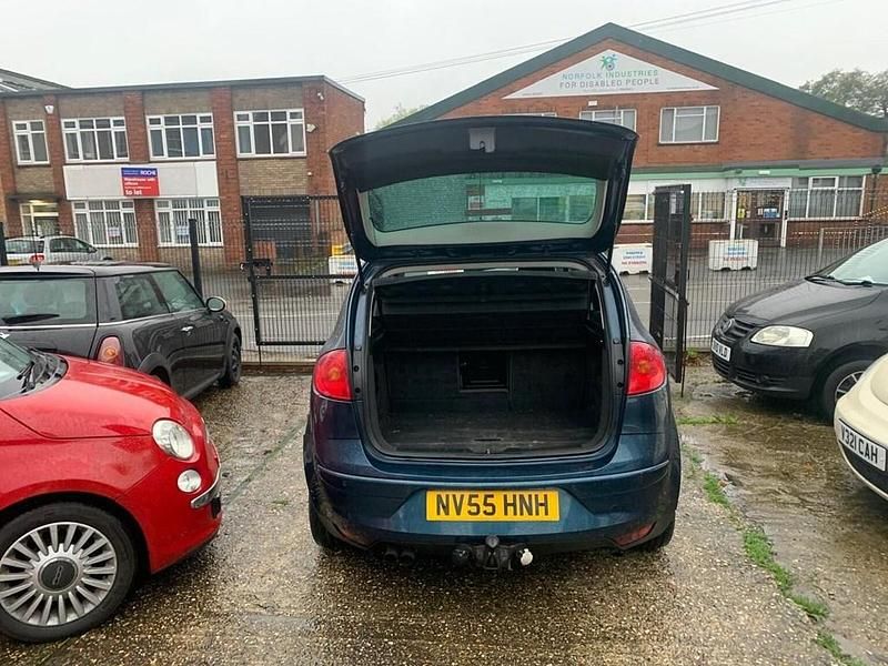 Used Seat Altea Stylance 105 HP (77 kW) 2005 Blue MPV