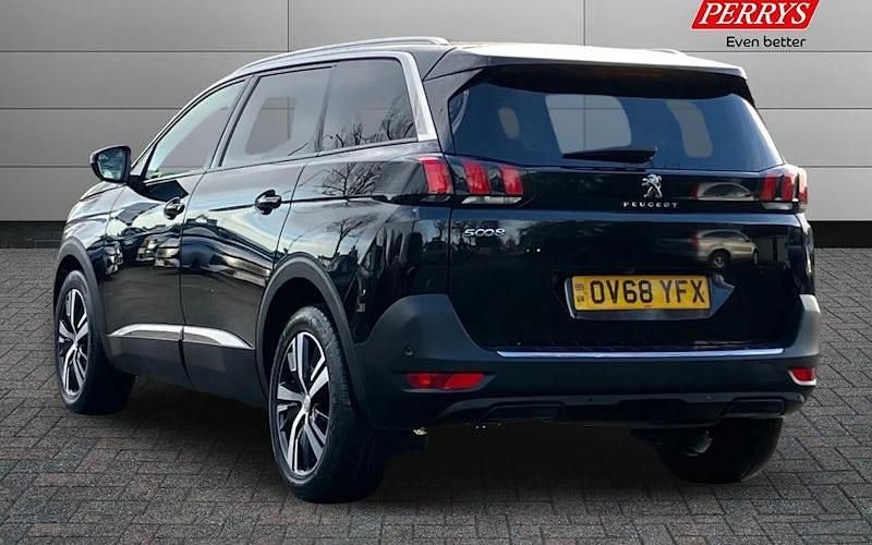 Used Peugeot 5008 Allure 131 HP (96 kW) 2020 Estate