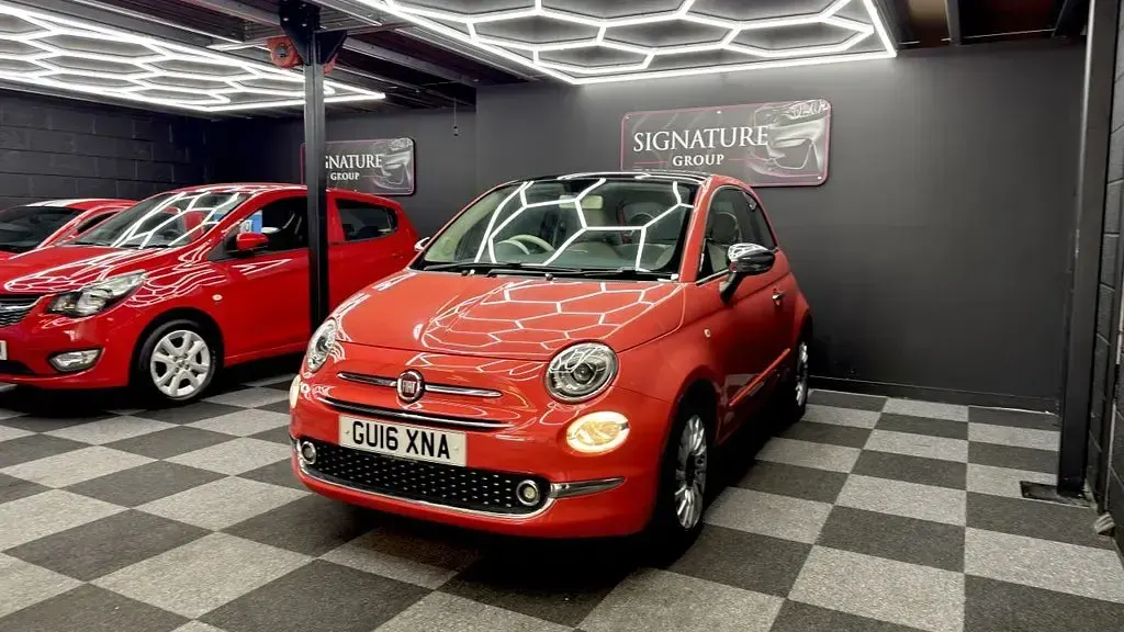 Used Fiat 500 Lounge 69 HP (50 kW) 2016 Pink Hatchback