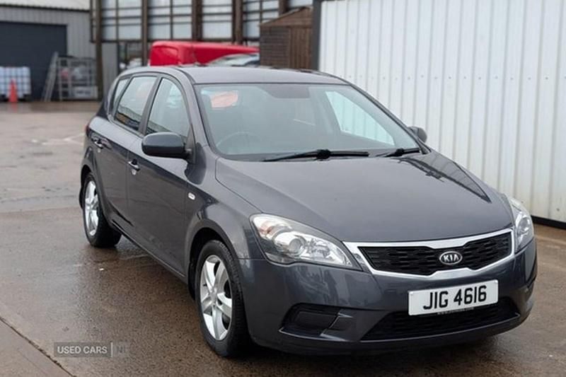 Grey Used 2011 Kia Ceed Hatchback | £3,250 (Fair price) - Image 1/1