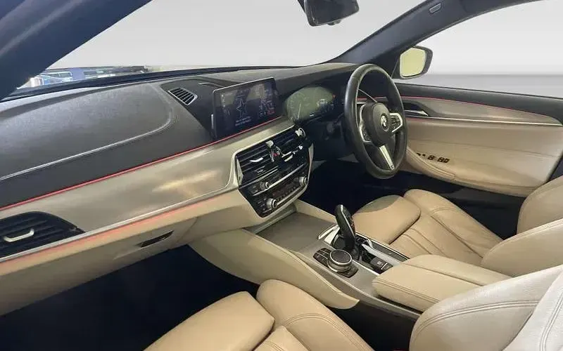 Used BMW 520 M Sport 190 HP (139 kW) 2019 Grey Estate