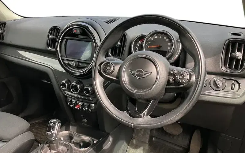 Used Mini Cooper D Chili 150 HP (110 kW) 2018 Blue Hatchback
