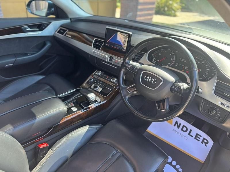 Used Audi A8 Advanced 262 HP (192 kW) 2016 Grey Sedan