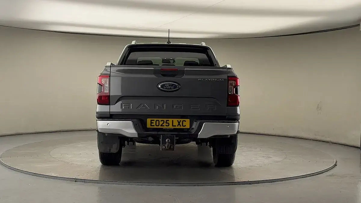 Second-hand Ford Ranger Platinum 240 CP (176 kW) 2025 Gri Pickup