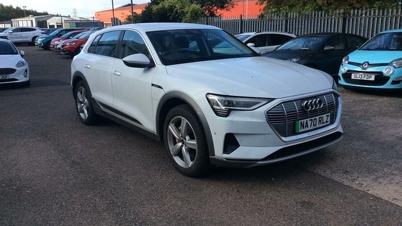 White Used 2020 Audi e-tron Comfort SUV | £18,600 (Super price) - Image 1/4