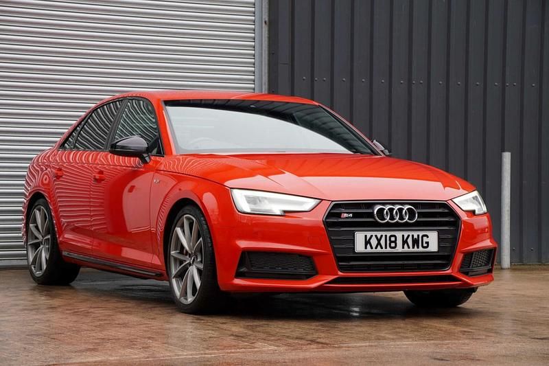 Used Audi A4 Design 354 HP (260 kW) 2018 Red Sedan