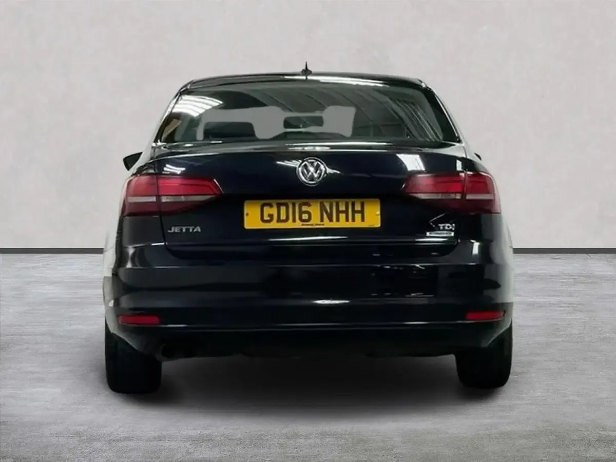 Used VW Jetta S 110 HP (80 kW) 2016 Black Sedan