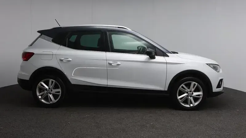 Used Seat Arona FR 115 HP (84 kW) 2020 White SUV