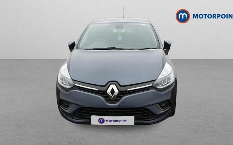 Used Renault Clio IV Dynamique 90 HP (66 kW) 2017 Grey Hatchback