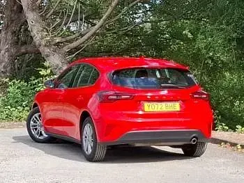 Used Ford Focus Titanium 155 HP (114 kW) 2023 Red Hatchback