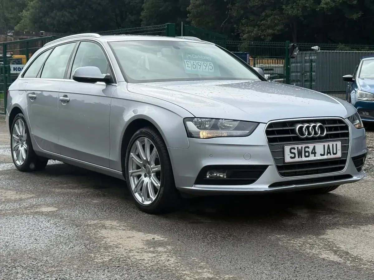 Used Audi A4 Design 177 HP (130 kW) 2014 Silver Estate
