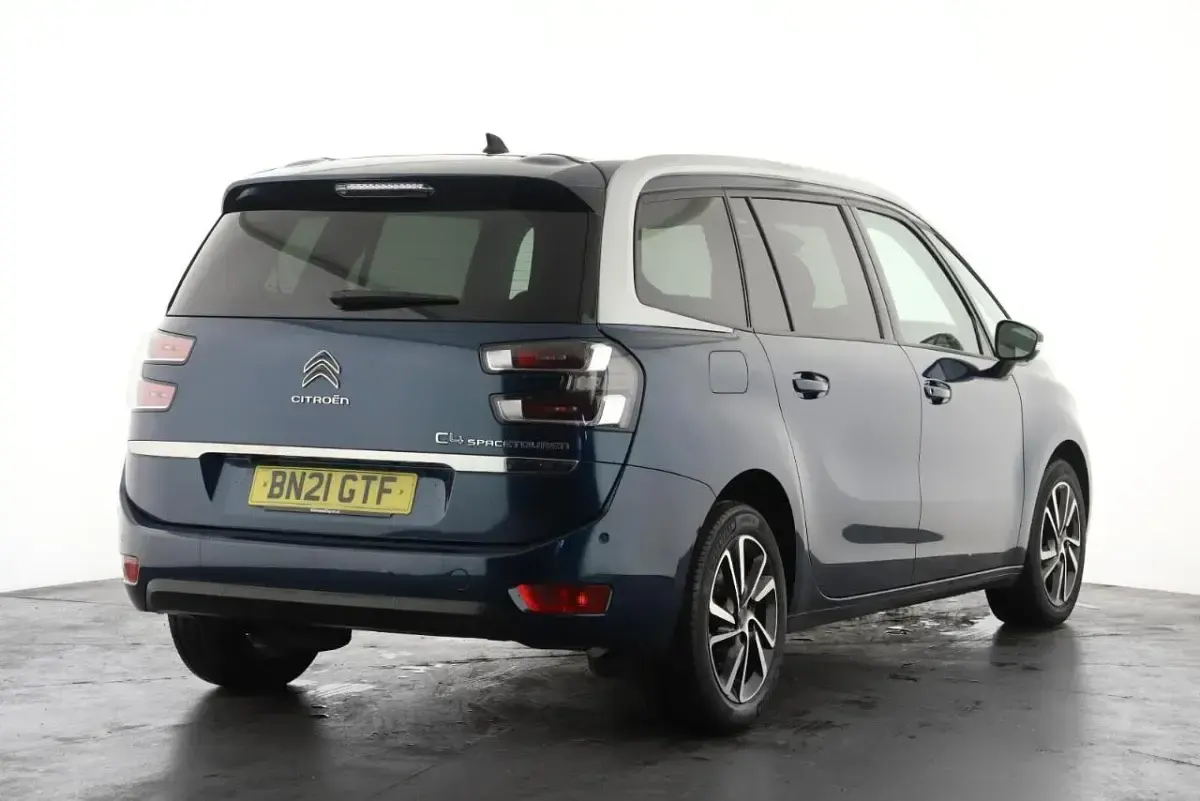 Used Citroën C4 SpaceTourer Shine 127 HP (93 kW) 2021 Blue MPV