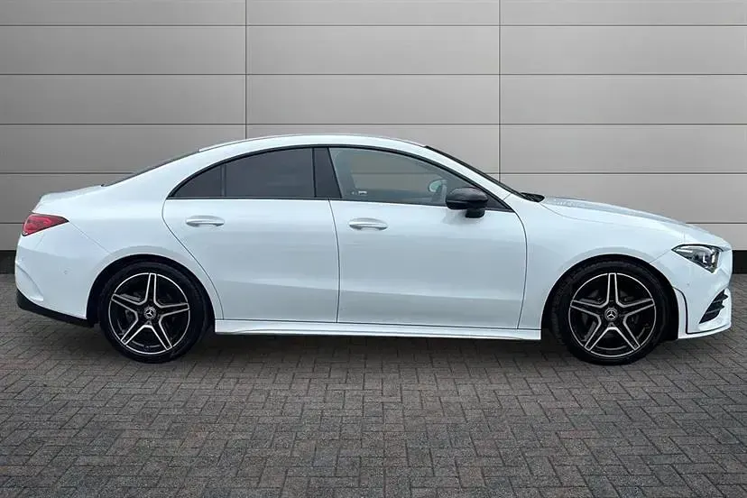 Used Mercedes CLA180 AMG Line Premium 136 HP (100 kW) 2023 Digital white Sedan
