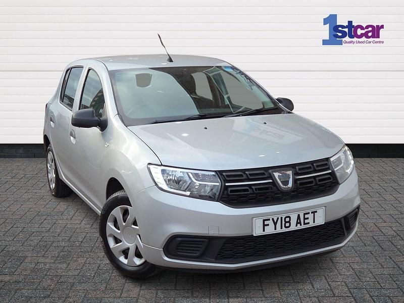 Used Dacia Sandero Ambiance 90 HP (66 kW) 2018 Silver Hatchback
