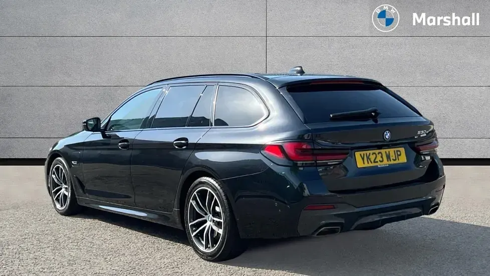 Used BMW 530e M Sport 288 HP (211 kW) 2023 Black Estate