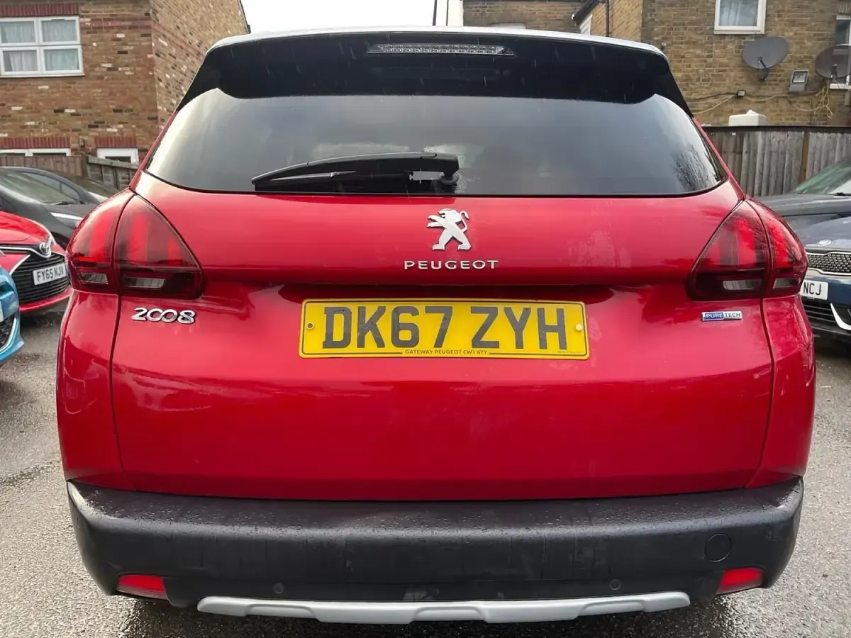 Second-hand Peugeot 2008 Allure 2017 Roșu SUV