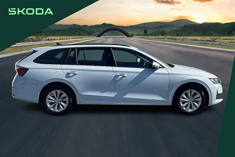 Used Skoda Octavia SE Technology 113 HP (83 kW) 2025 White Estate