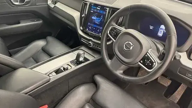 Used Volvo XC60 Plus 350 HP (257 kW) 2023 Thunder grey SUV