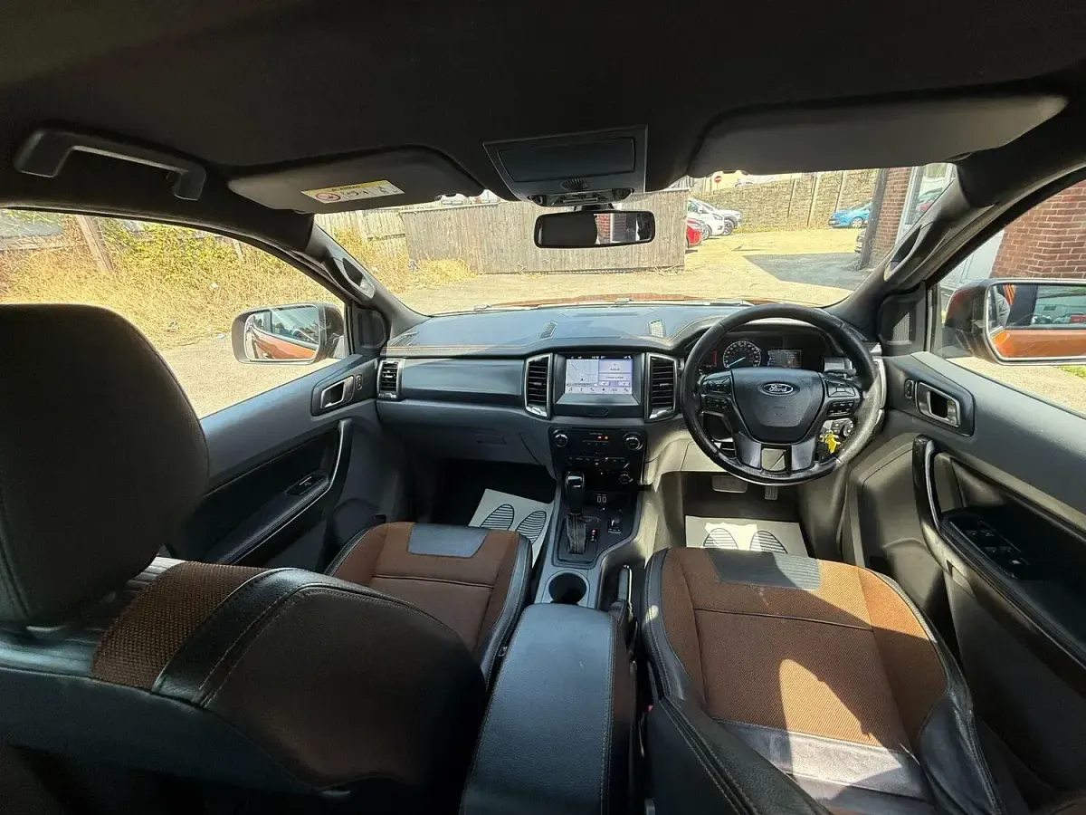Used Ford Ranger Wildtrack 200 HP (147 kW) 2017 Orange Pickup