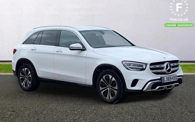 Used Mercedes GLC220 194 HP (142 kW) 2019 White Estate