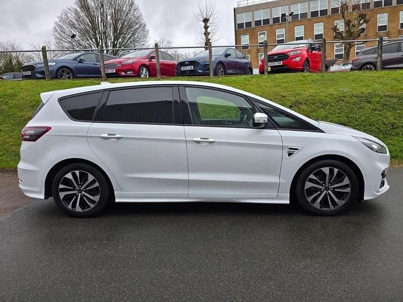 Used Ford S-MAX ST-Line 2021 White MPV