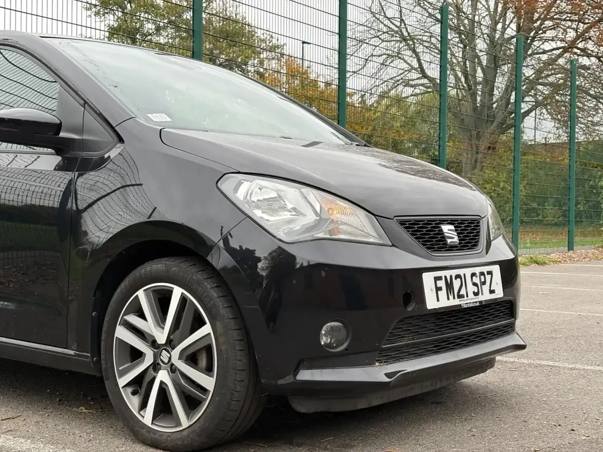 Usado Seat Mii Electric 61 kW (83 CV) 2021 Negro Utilitario