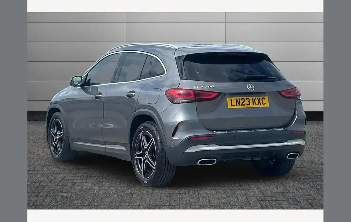 Used Mercedes GLA200 Executive 161 HP (118 kW) 2023 Grey SUV