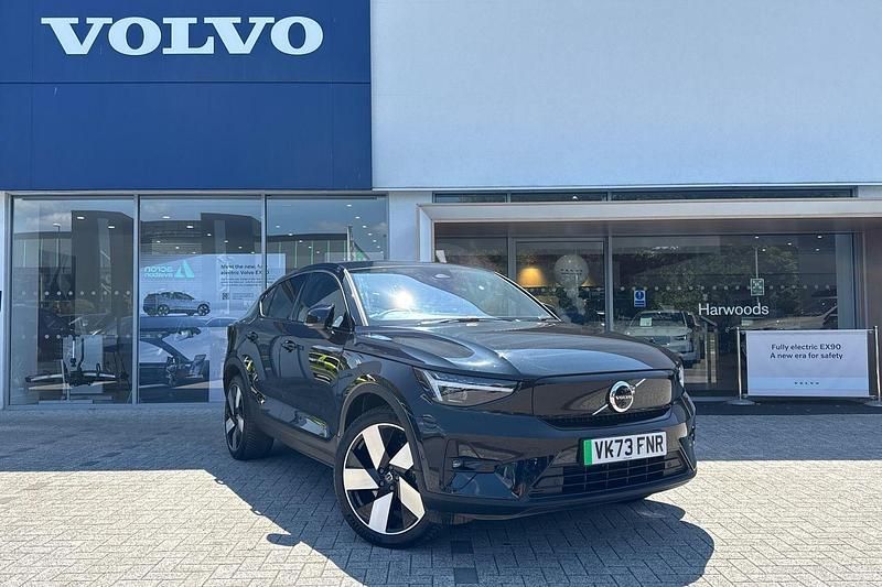 Black Used 2023 Volvo C40 Ultimate SUV | £32,290 (Fair price) - Image 1/4
