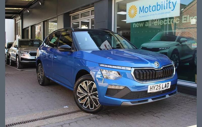 Race blue metallic black magic pearl effect Used 2025 Skoda Kamiq Design Edition SUV | £22,990 - Image 1/4