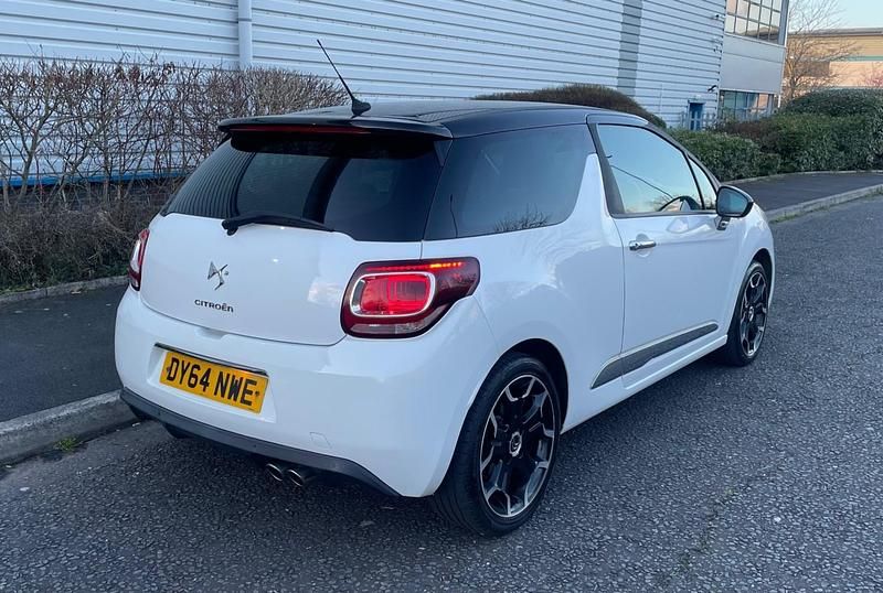 Used Citroën DS3 2014 White Hatchback