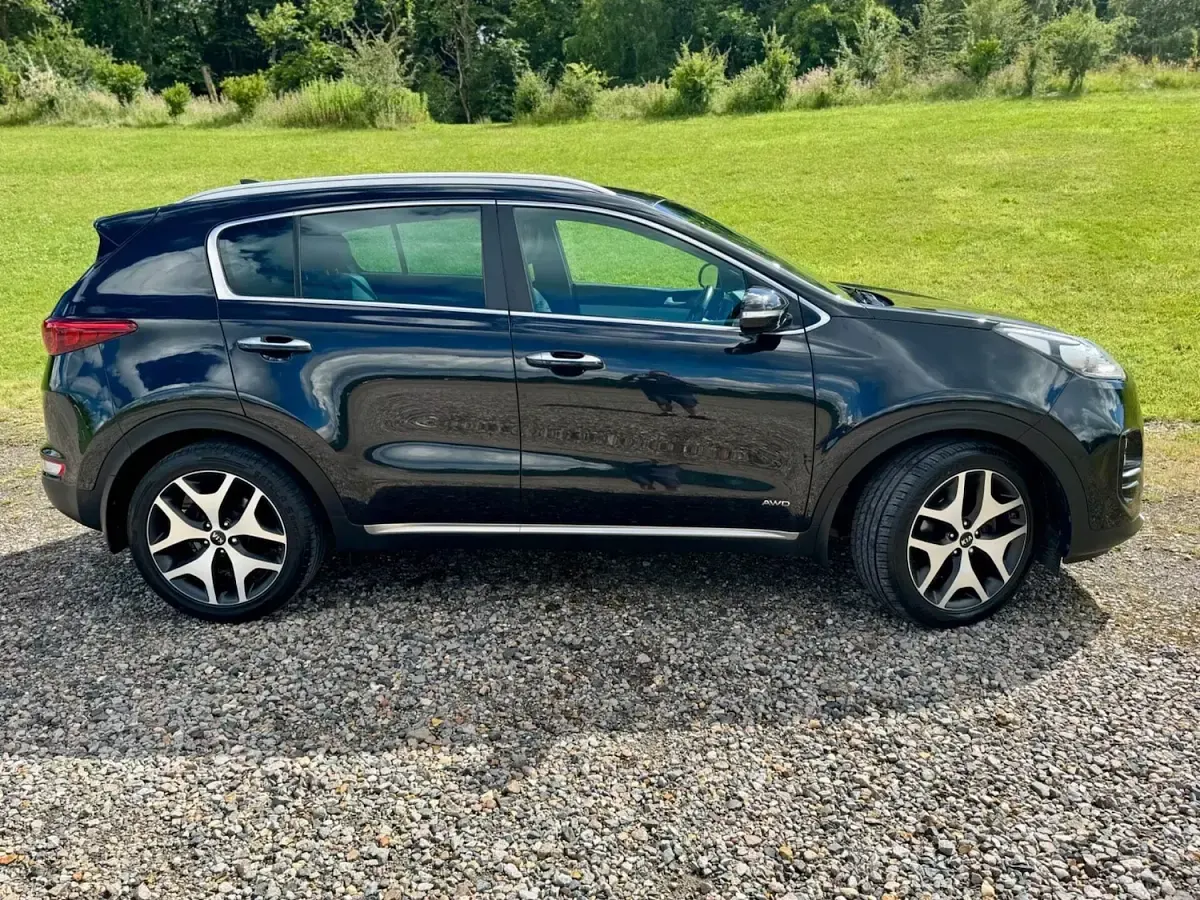 Used Kia Sportage GT-Line 134 HP (98 kW) 2016 Black SUV