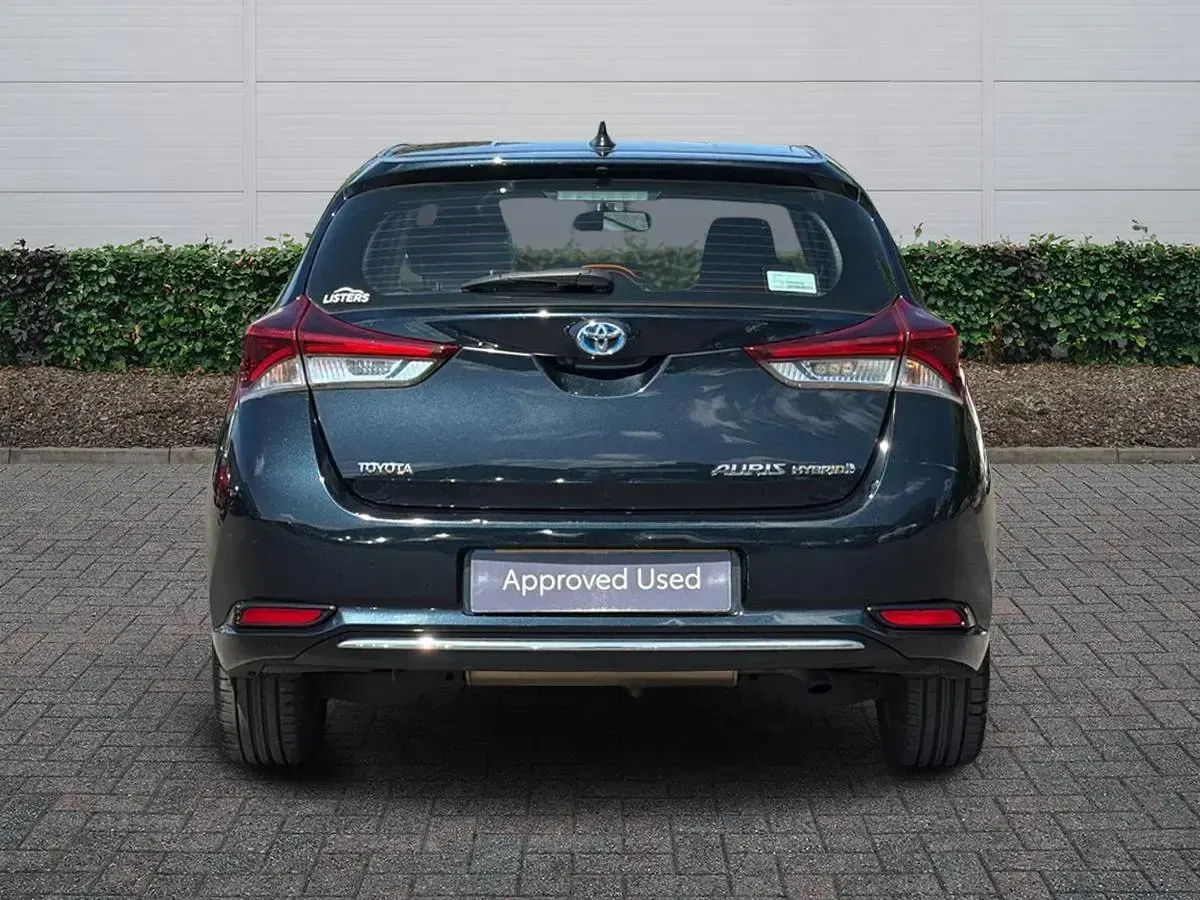 Used Toyota Auris Hybrid 2016 Grey Hatchback