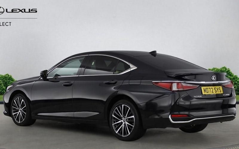 Used Lexus ES300H 218 HP (160 kW) 2021 Sedan