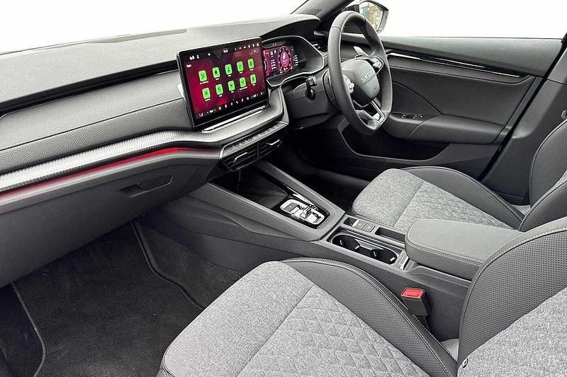 Used Skoda Octavia SportLine 147 HP (108 kW) 2026 Black Estate