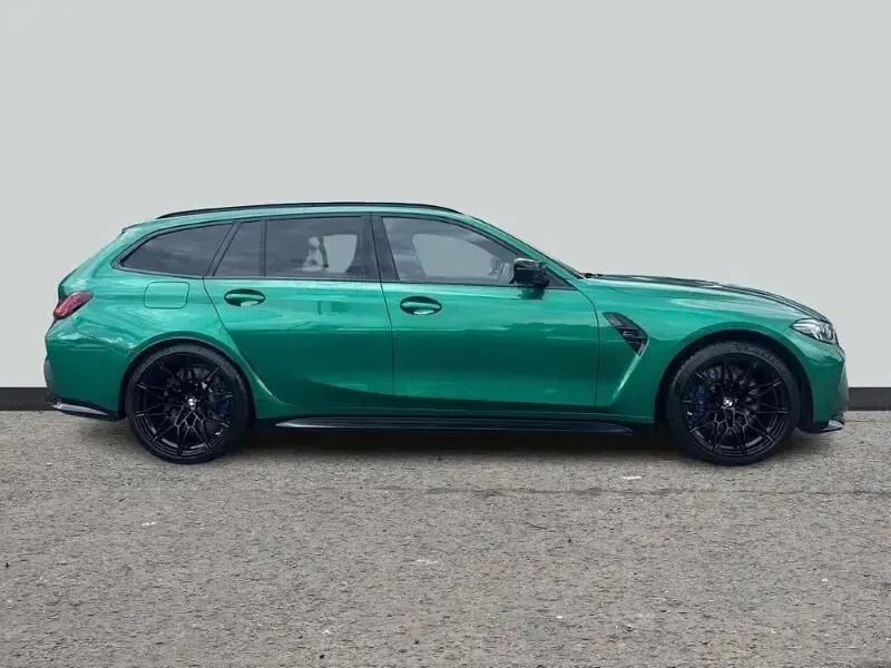 Used BMW 530 Competition Edition 530 HP (389 kW) 2025 Green Estate