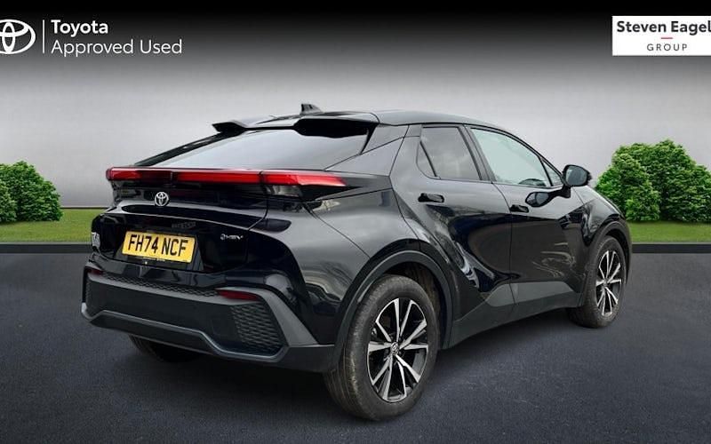 Used Toyota C-HR Design 140 HP (102 kW) 2026 SUV