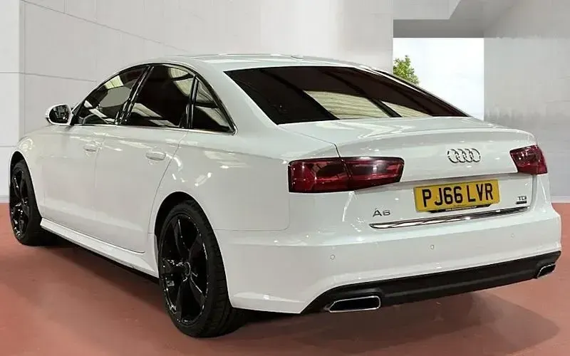 Used Audi A6 Design 219 HP (161 kW) 2016 White Sedan