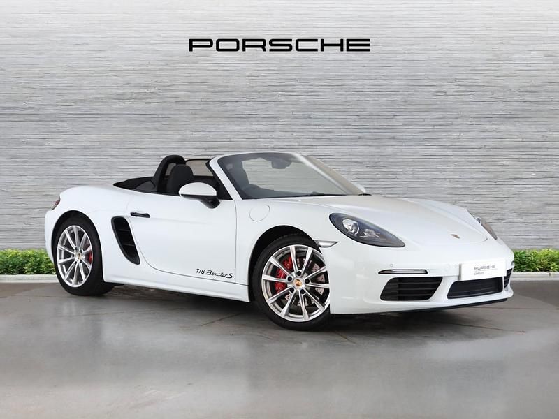 White Used 2025 Porsche 718 Boxster Cabriolet | £66,990 (A bit pricey) - Image 1/4