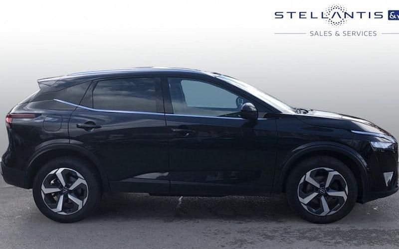 Used Nissan Qashqai N-Connecta 140 HP (102 kW) 2023 Black SUV