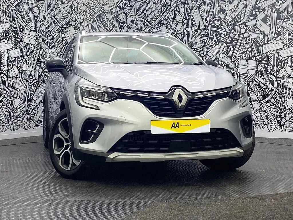 Used Renault Captur Version S 140 HP (102 kW) 2021 Grey SUV