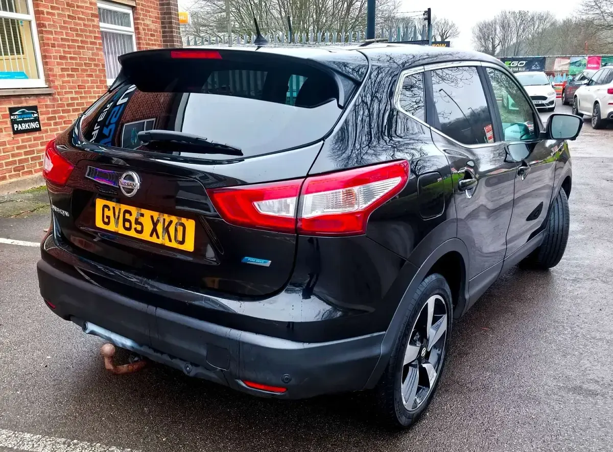 Used Nissan Qashqai N-TEC 110 HP (80 kW) 2015 Black SUV