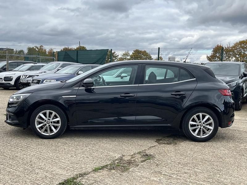 Used Renault Mégane IV Dynamique 110 HP (80 kW) 2016 Black Hatchback